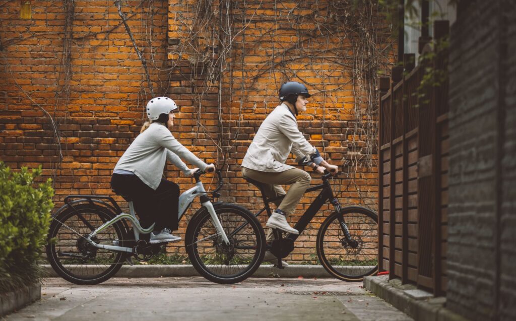 Bicicleta eléctrica y bicicleta convencional